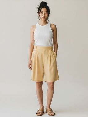 90s High-Waist Elastic Long Shorts in Butter Yellow. Med. with Stretch.